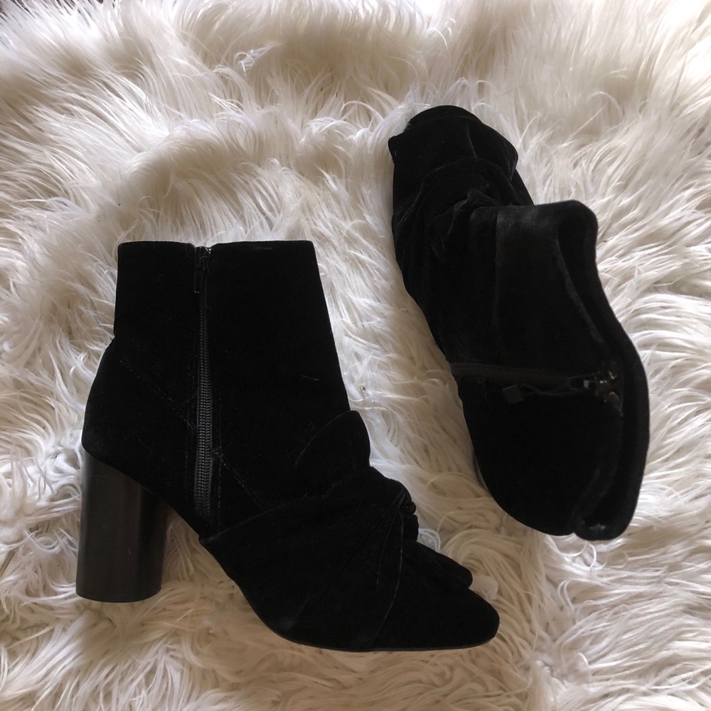 Zara black velvet heeled knot booties size 40 US 9 - Picture 2 of 7